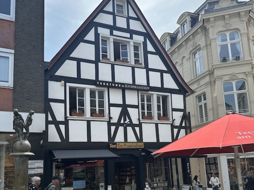 Bonn_haus_central_web